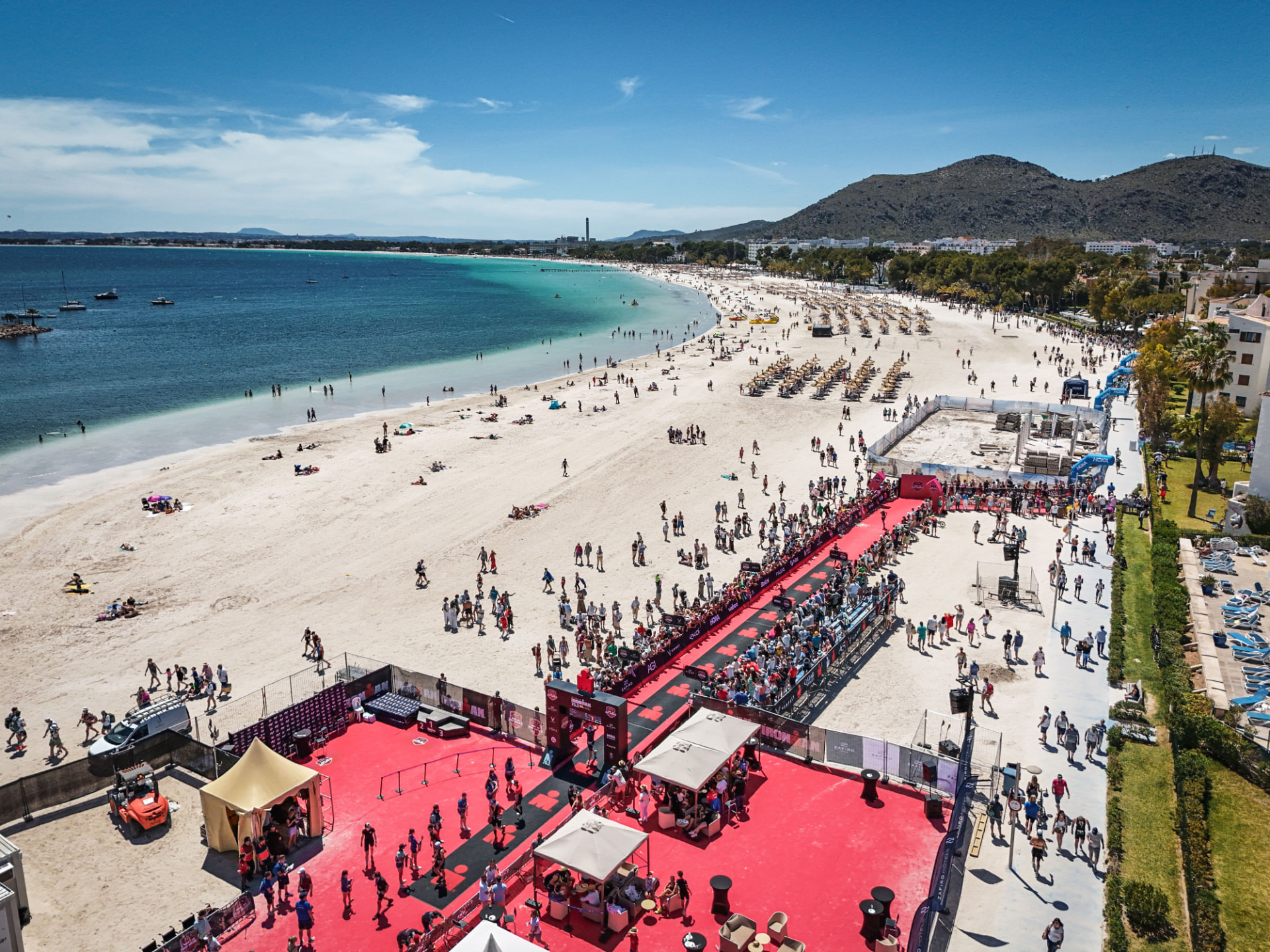 Baie d'Alcúdia pendant l'Ironman 70.3 Majorque